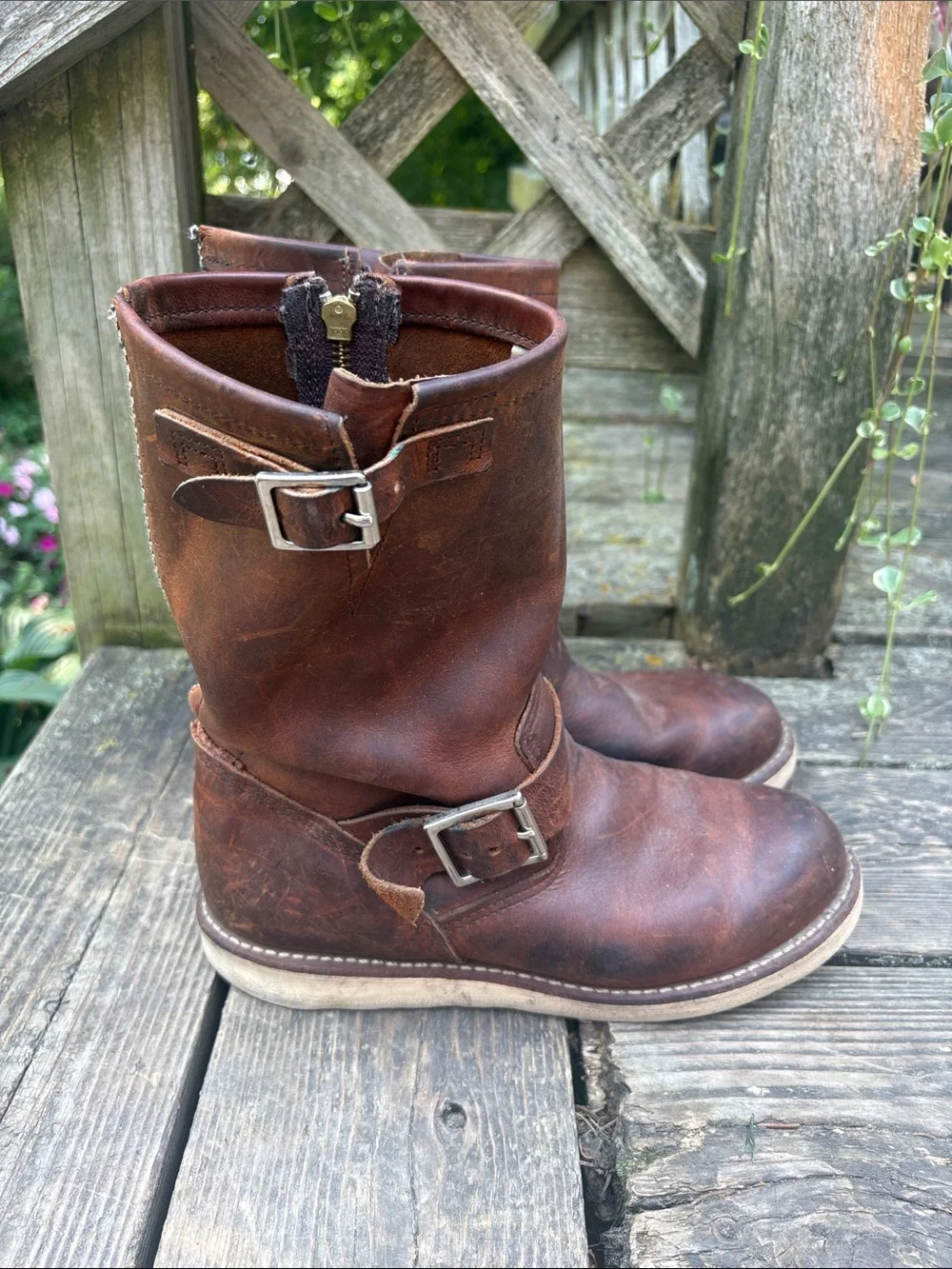 Red Wing size 6 Brown Leather Zip Engineer Boots